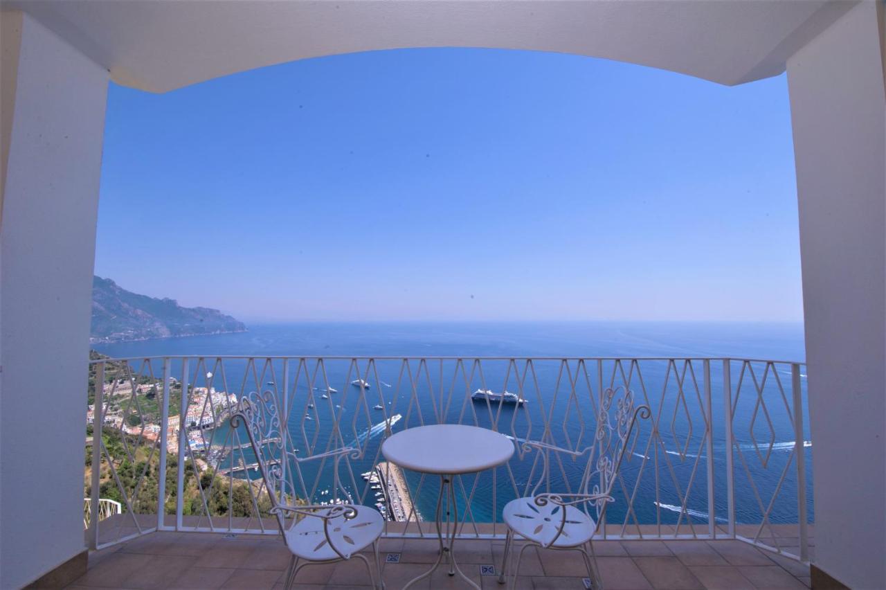 Chambre Double Supérieure avec Balcon - Vue sur Mer